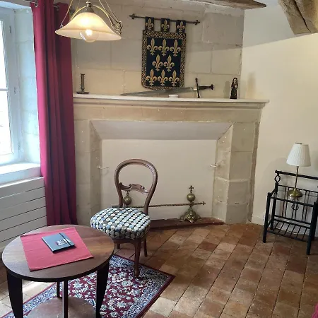 Le Colombier ホームステイ *