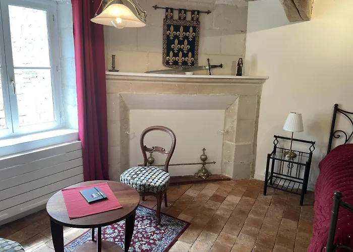 Le Colombier ホームステイ *